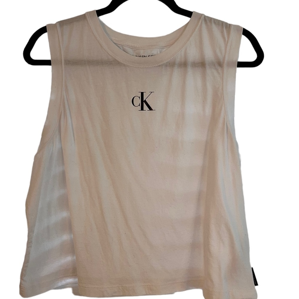 XL Calvin Klein Crop top. Lightly worn.